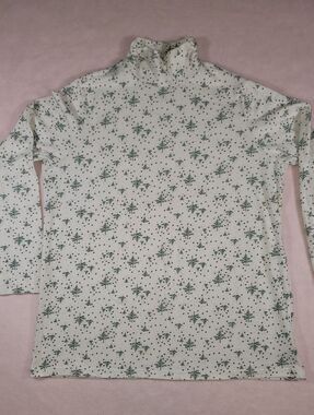 0936. EUC ~ White Stag ~ Little Trees ~ Turtleneck ~ XXL ~